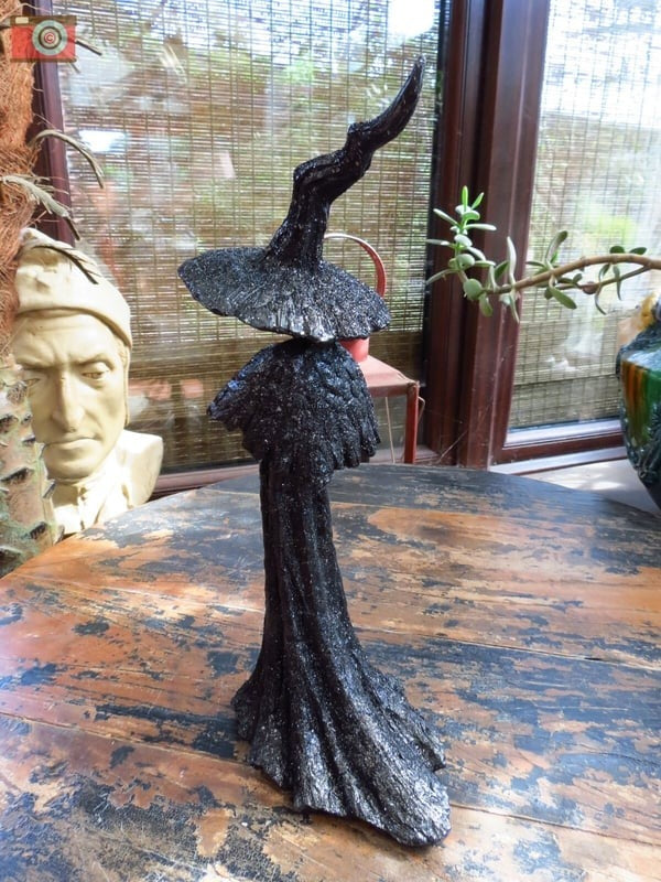 🔥LAST DAY 49% OFF - 🧙♀️💫Handmade Black Witch Statue: The Guardian of Your Home