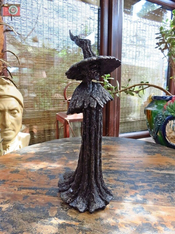 🔥LAST DAY 49% OFF - 🧙♀️💫Handmade Black Witch Statue: The Guardian of Your Home
